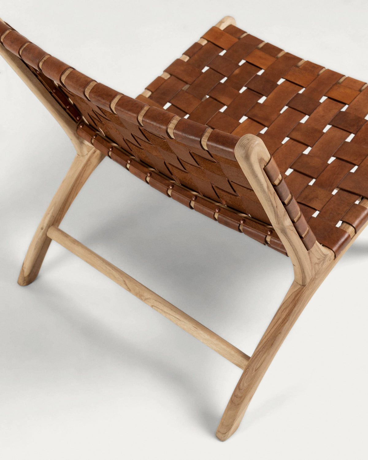 brauner Calixta Sessel in Natur präsentiert im Onlineshop von KAQTU Design AG. Sessel ist von Kave Home