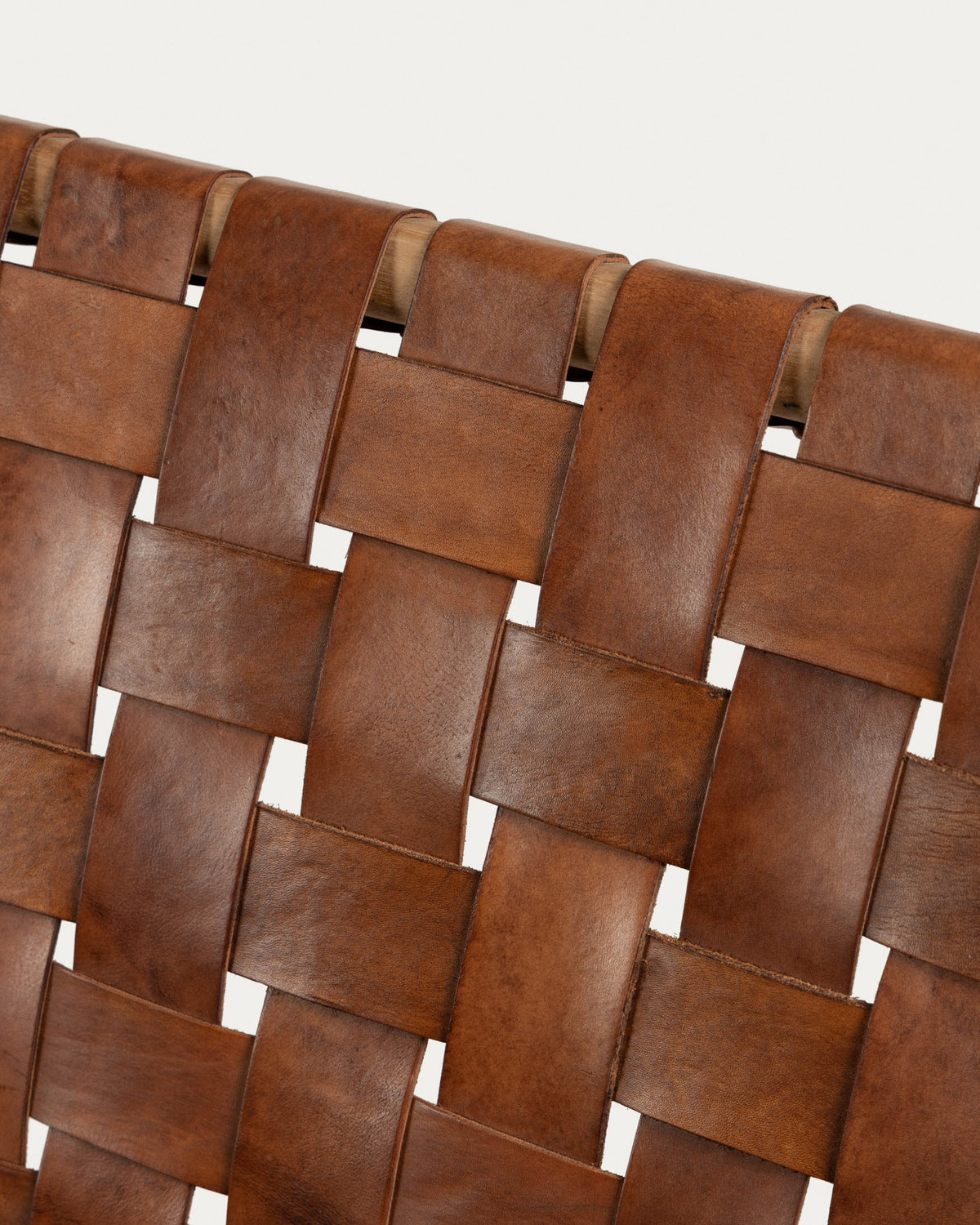 brauner Calixta Sessel in Natur präsentiert im Onlineshop von KAQTU Design AG. Sessel ist von Kave Home