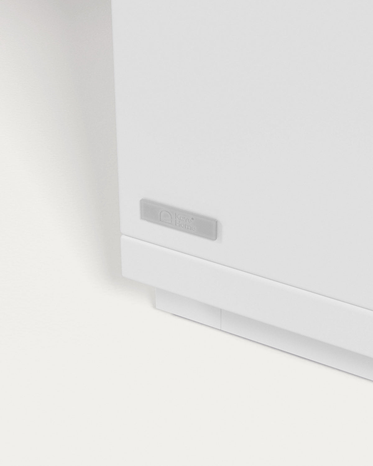Abilen Kommode mit 3 Schubladen Eichenfurnier und weiss lackiert 90 x 75 cm in Weiss, Natur präsentiert im Onlineshop von KAQTU Design AG. Cabinet ist von Kave Home