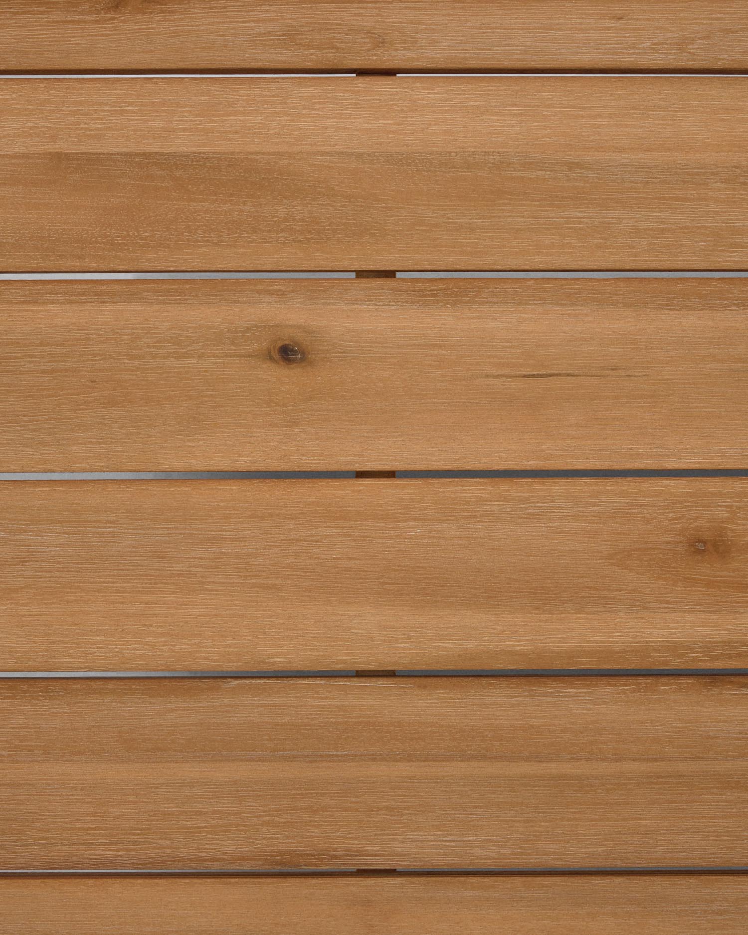 Flaviina Set: Ecksofa und Tisch aus FSC-zertifiziertem Akazienholz, 5-Sitzer, modern, nachhaltig, perfekt für elegante Wohnräume.