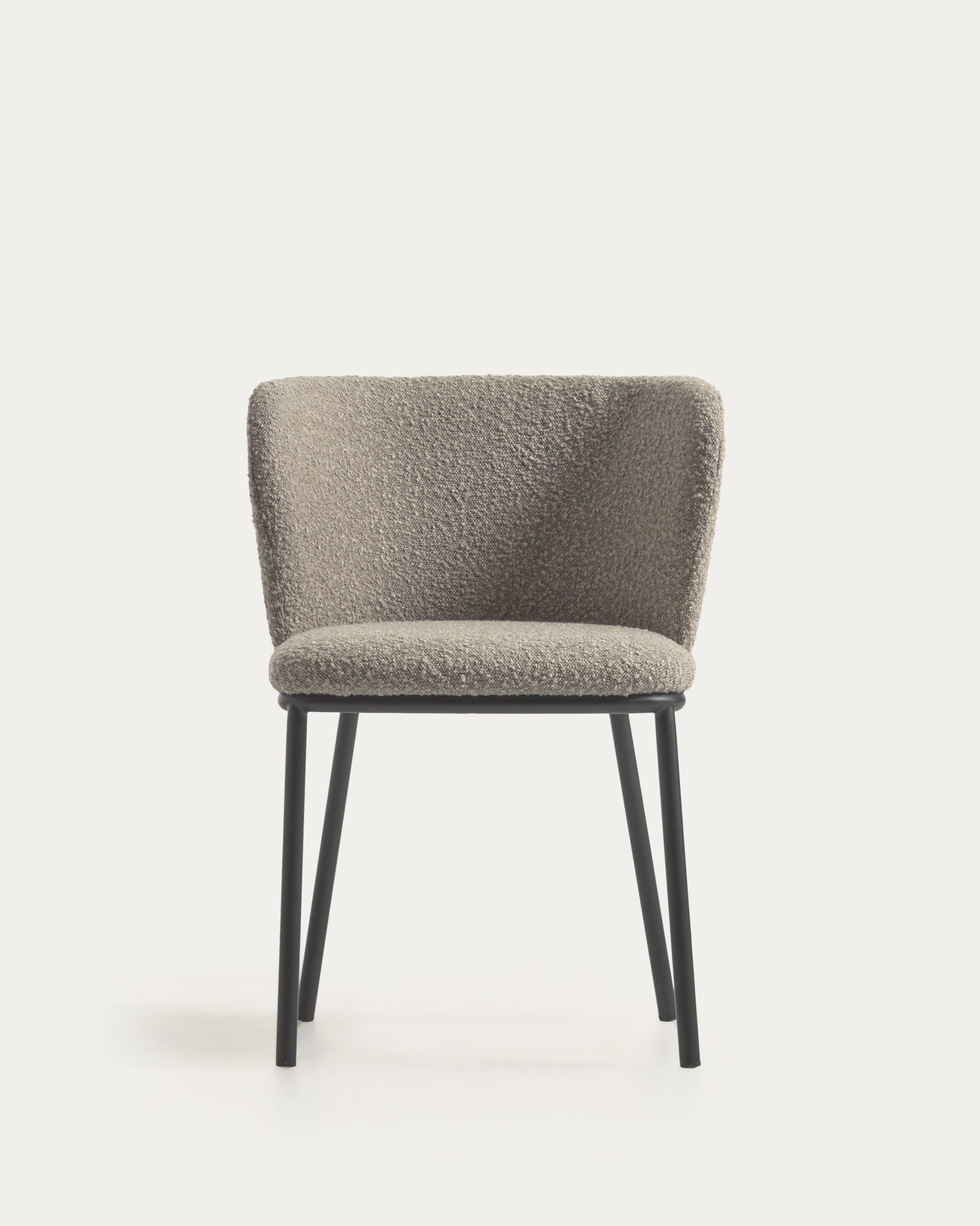 Ciselia Stuhl aus hellgrauem Bouclé-Bezug und schwarzem Metall FR in Grau präsentiert im Onlineshop von KAQTU Design AG. Stuhl ist von Kave Home