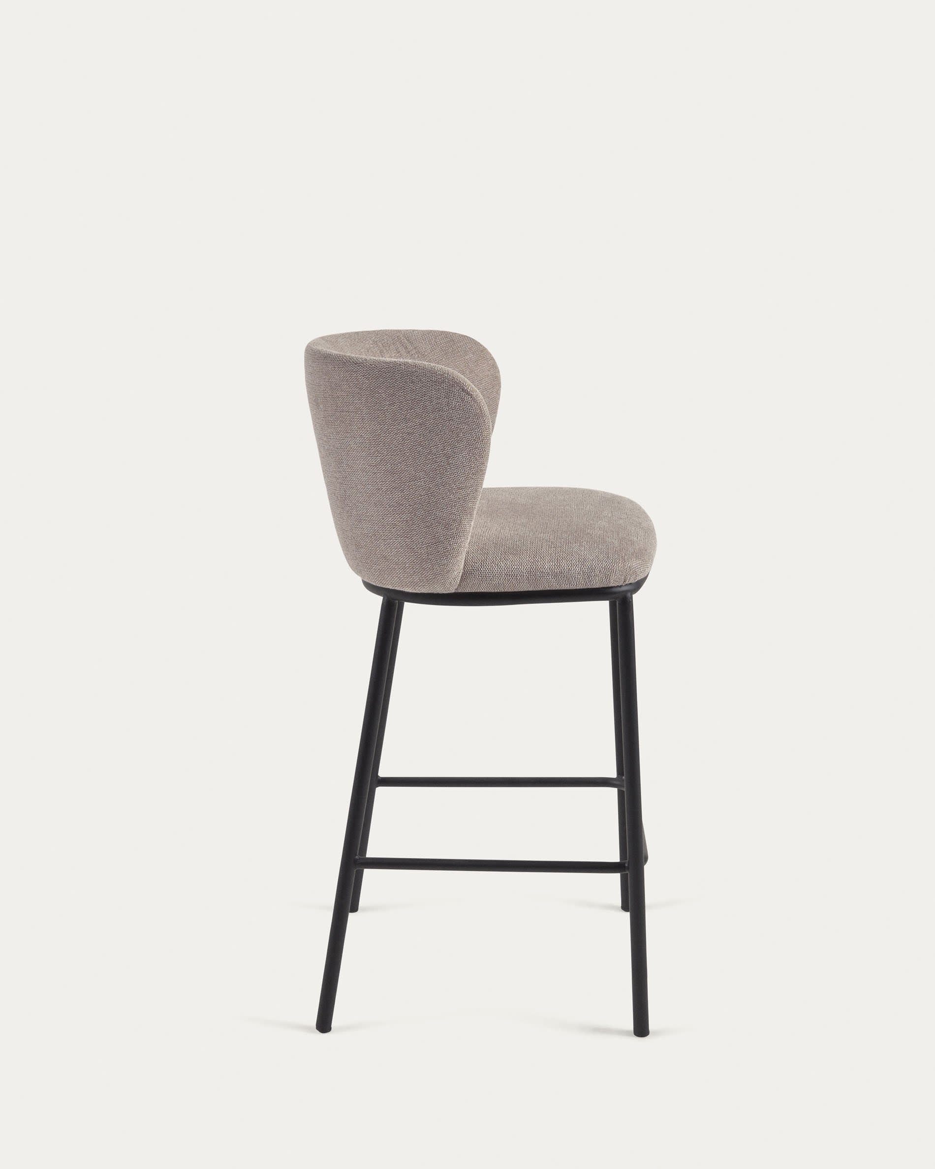 Ciselia Hocker 65 cm: Stilvoller Chenille-Sitz von Kave Home.