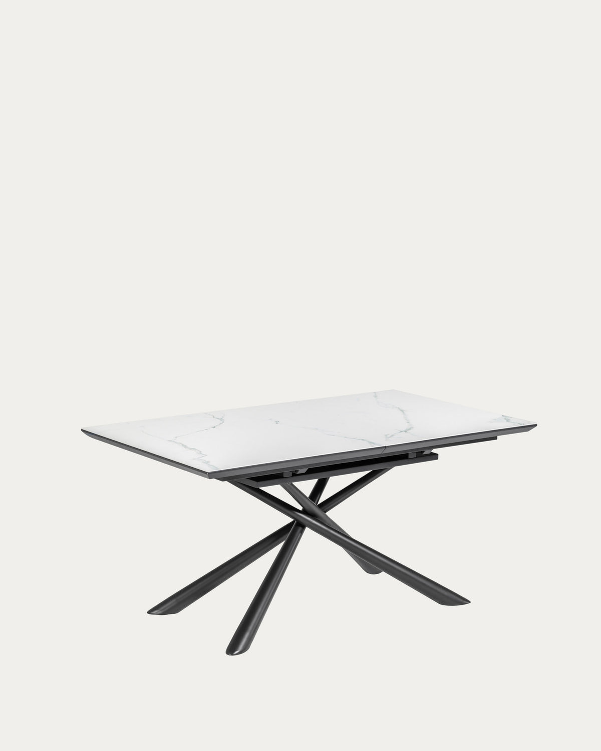 Theone ausziehbarer Tisch Feinsteinzeugplatte weiss schwarze Stahlbeine 160 (210) x 90 cm in Weiss, Grau präsentiert im Onlineshop von KAQTU Design AG. Esstisch ist von Kave Home