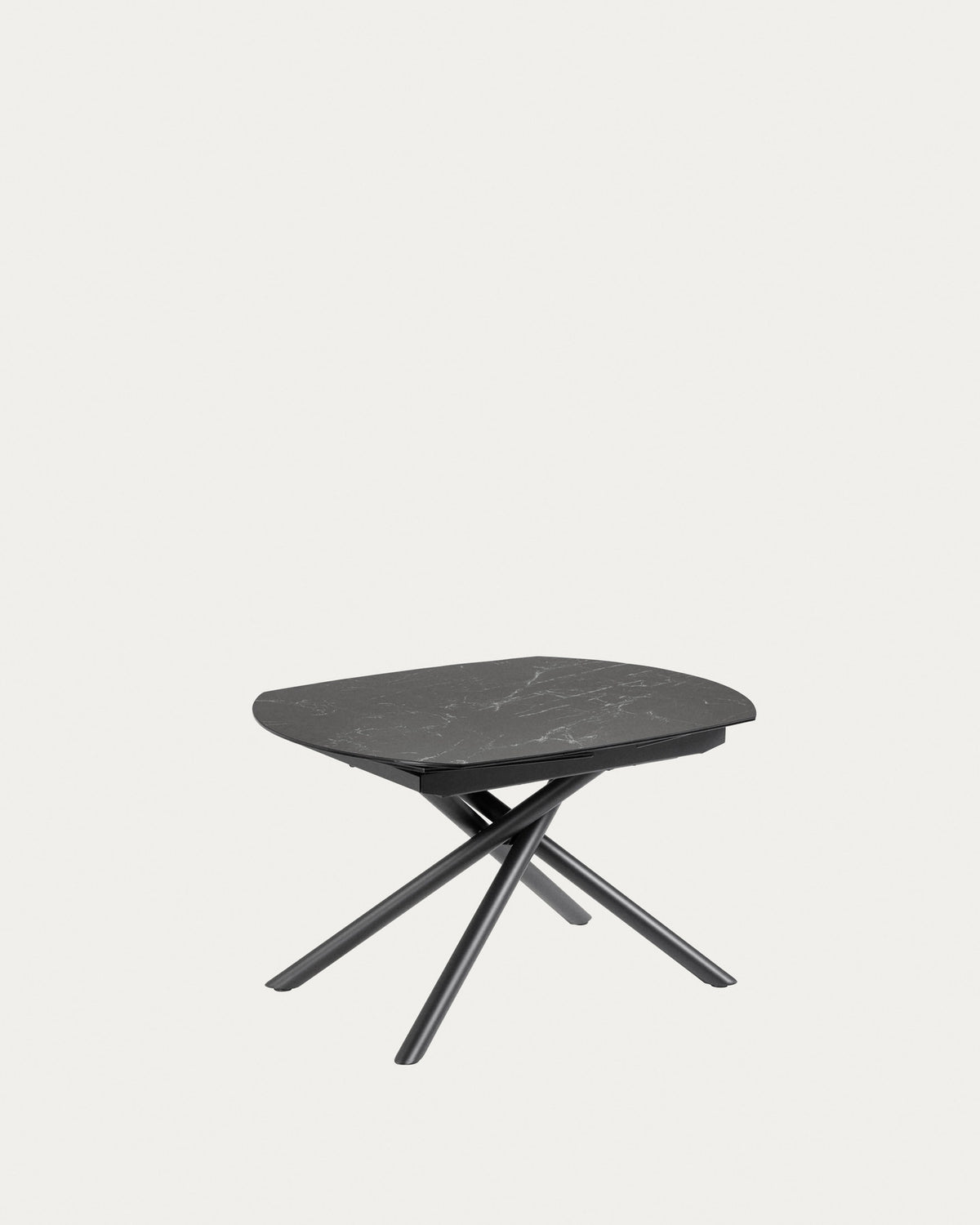 Yodalia ausziehbarer Tisch 130 (190) x 100 cm Feinsteinzeugplatte und schwarze Stahlbeine in Schwarz, Grau präsentiert im Onlineshop von KAQTU Design AG. Esstisch ist von Kave Home