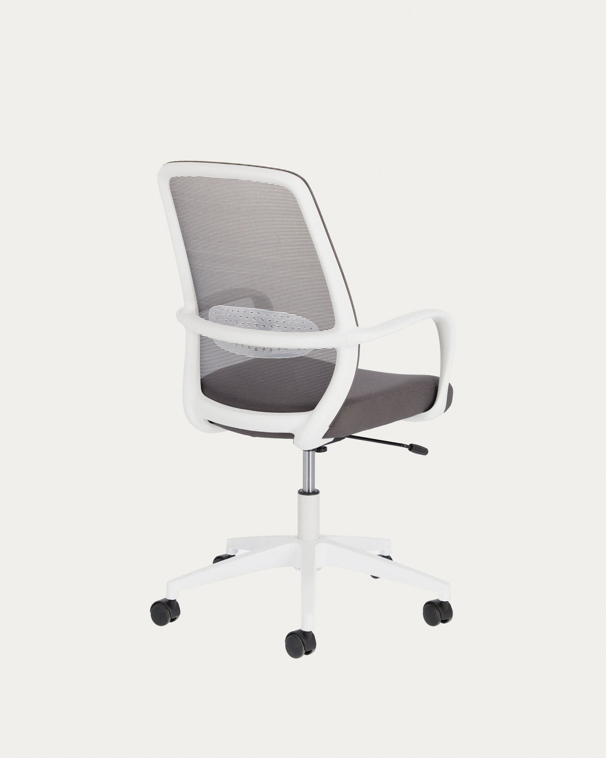 Melva Schreibtischstuhl in Grau mit Beinen aus Stahl in Weiss in Grau, Weiss präsentiert im Onlineshop von KAQTU Design AG. Bürostuhl mit Armlehne ist von Kave Home
