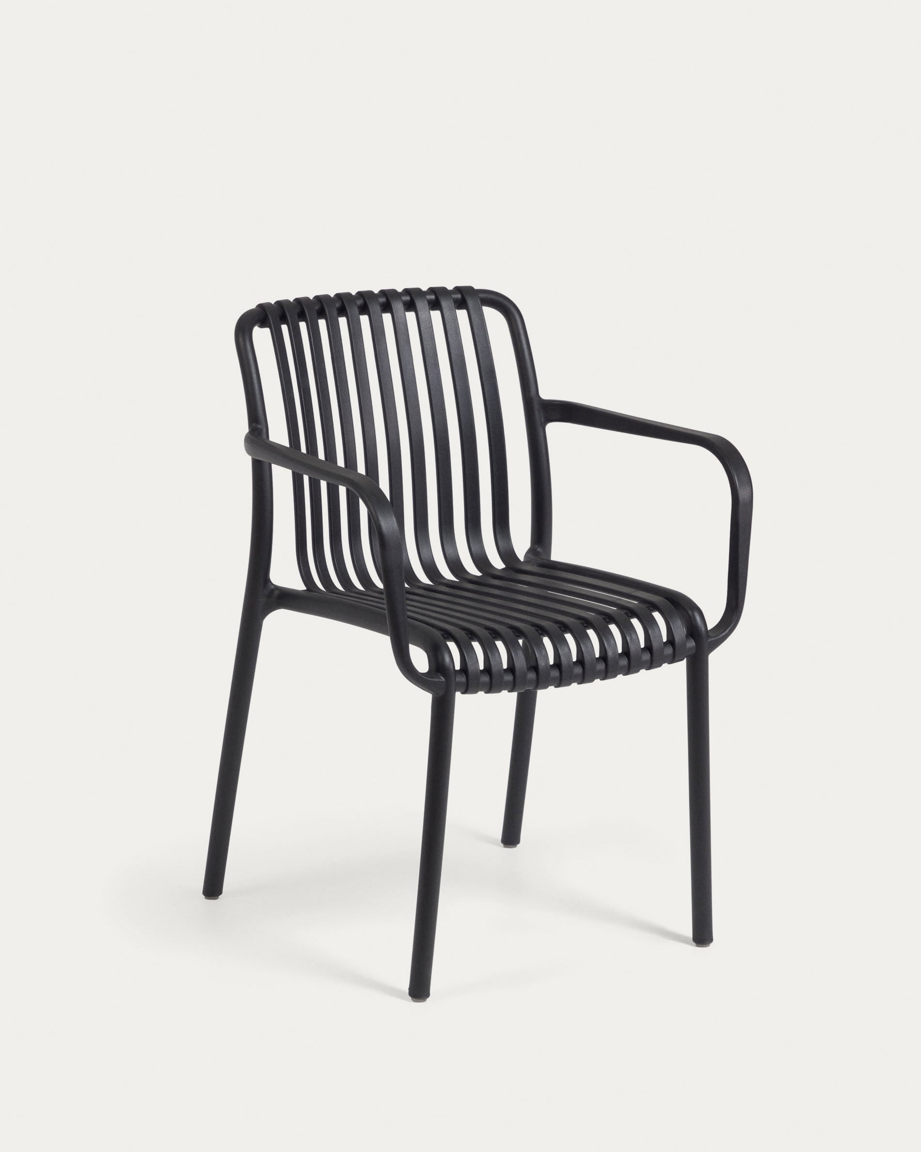 3D-Modell des stapelbaren, eleganten Outdoor-Stuhls Isabellini in Schwarz, robust und UV-beständig.