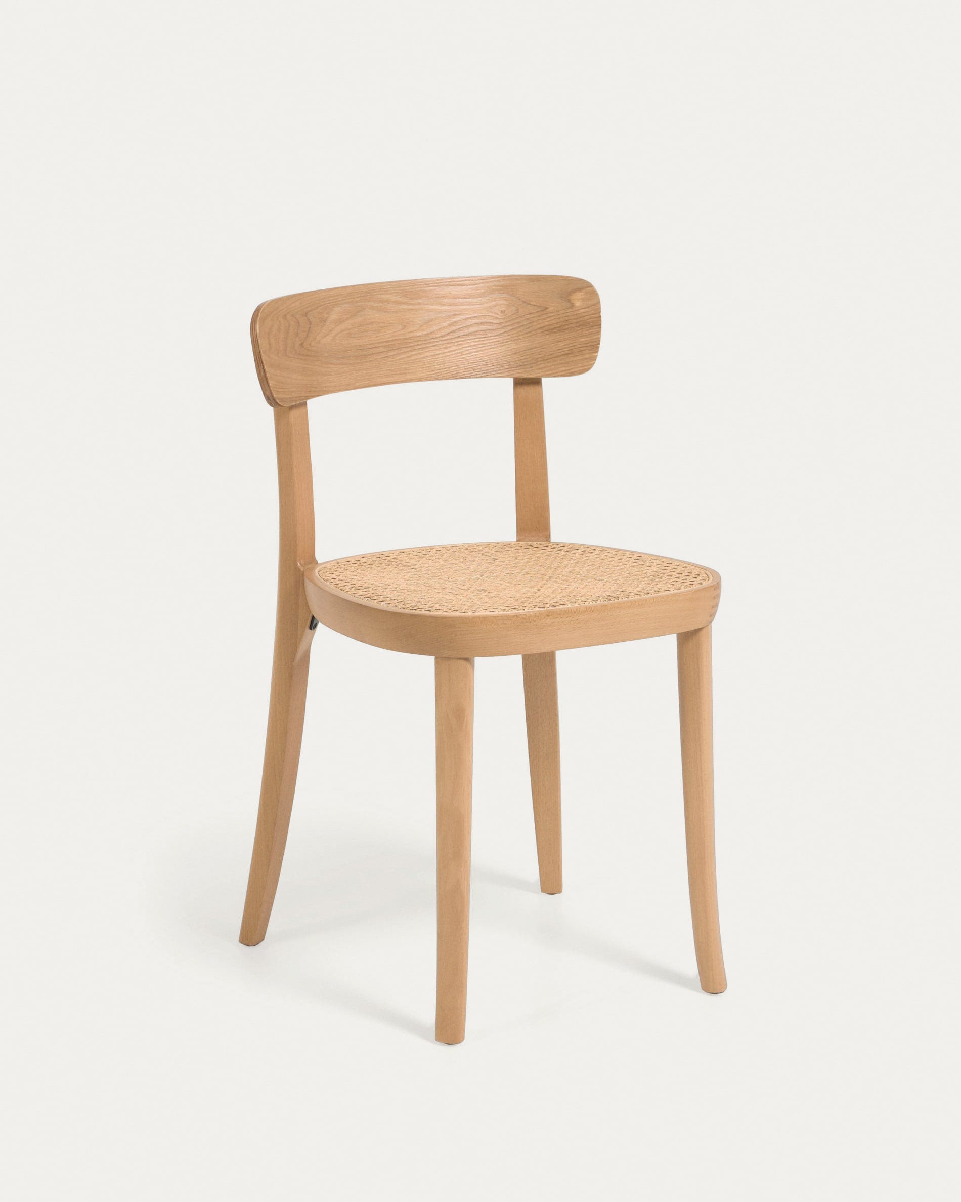 3D-Modell des Romane Stuhls: Buchenholz, Eschenfurnier, Rattan. Stilvoll, komfortabel, langlebig. Ideal für den Esstisch.