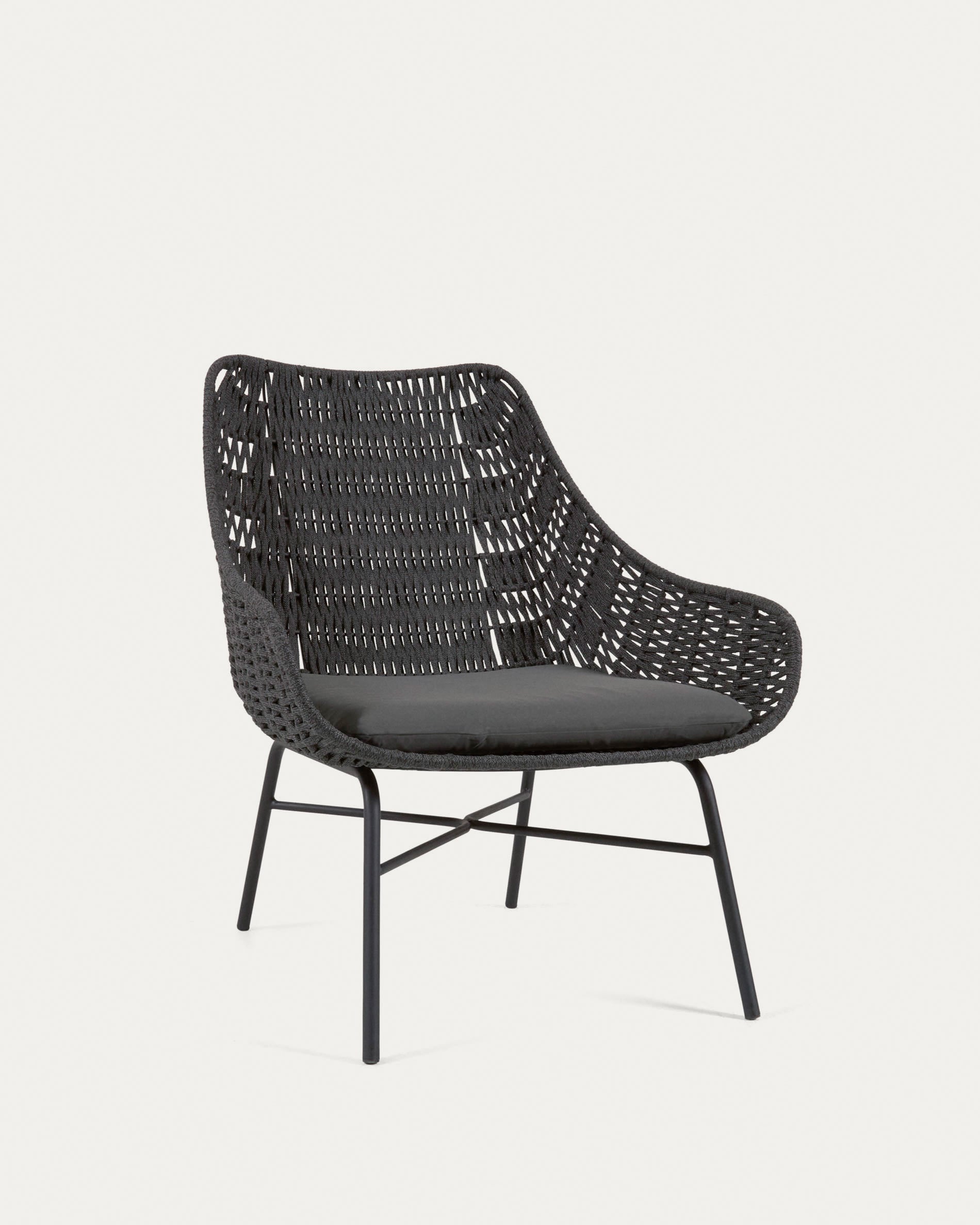 3D-Modell eines stilvollen, schwarzen Abeli Seilsessels von Kave Home, ideal für den Aussenbereich.