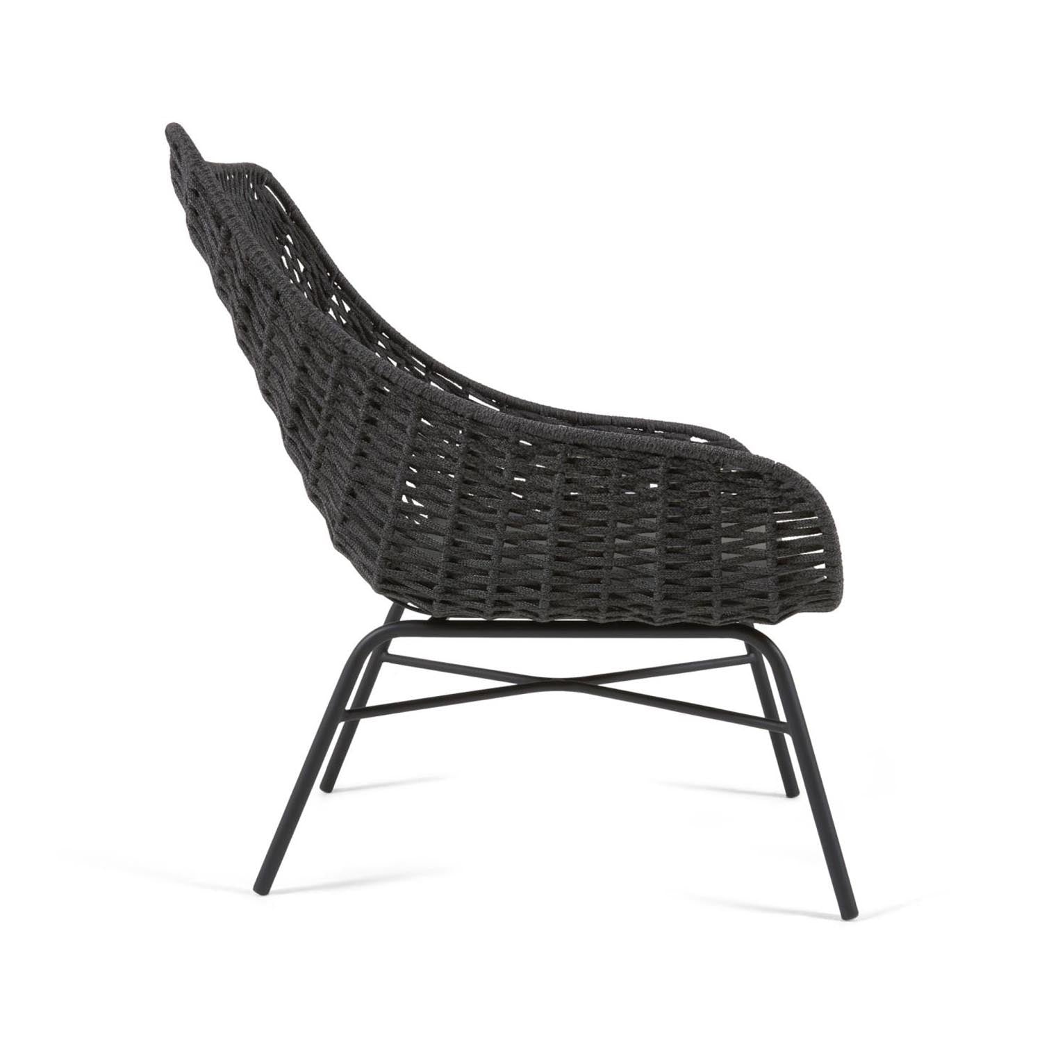 Abeli Seilsessel in Schwarz in Schwarz präsentiert im Onlineshop von KAQTU Design AG. Gartenstuhl ist von Kave Home