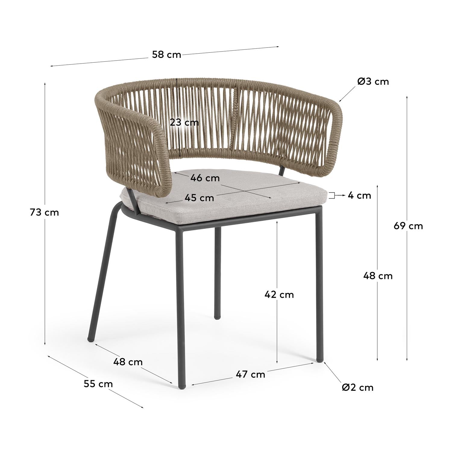 Entdecke den stilvollen Nadin Stuhl von Kave Home: Beige Seil und robuste verzinkte Stahlbeine vereinen Komfort und Langlebigkeit für deinen Außenbereich.
