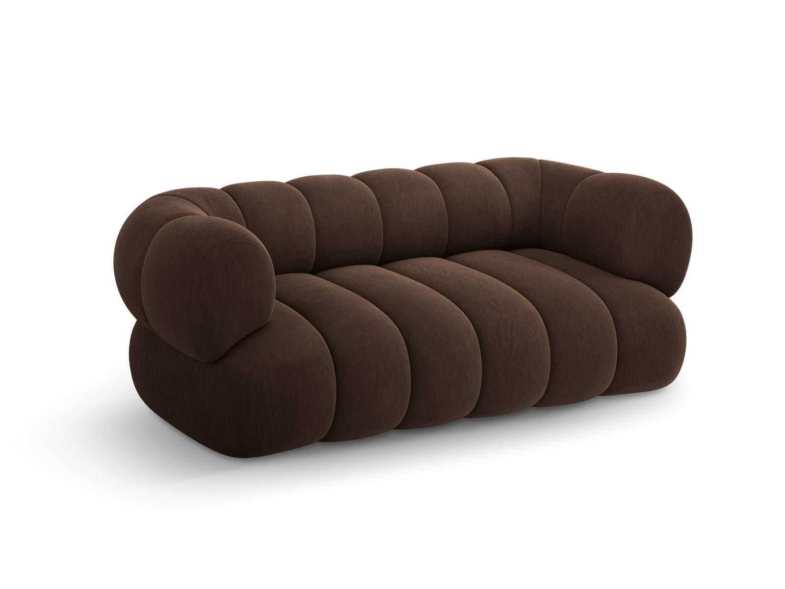 Stilvolles 2-Sitzer Sofa Koge aus Velours in edlem Chocolate-Vogue, perfekt für moderne und gemütliche Wohnambiente.