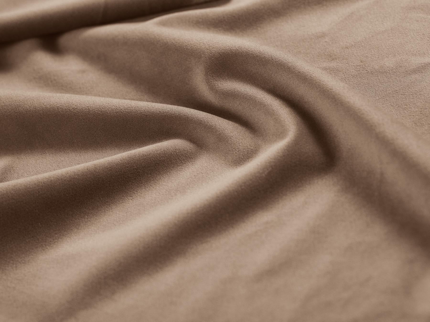 Stylisches 2-Sitzer Sofa Hawaii in edlem Cappuccino-Magic Velvet, perfekt für moderne Wohnkonzepte und entspannte Stunden.