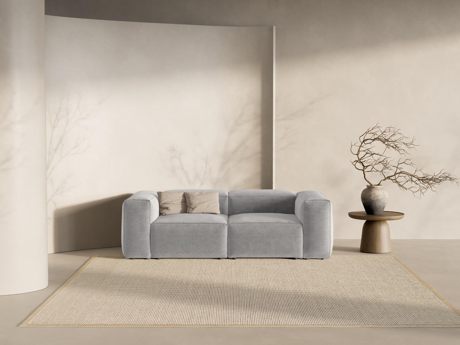 Erleben Sie das stilvolle Bergamo Modular Sofa 2 Sitzer von Cosmopolitan Design – ideal für moderne Wohnräume und entspannte Momente!