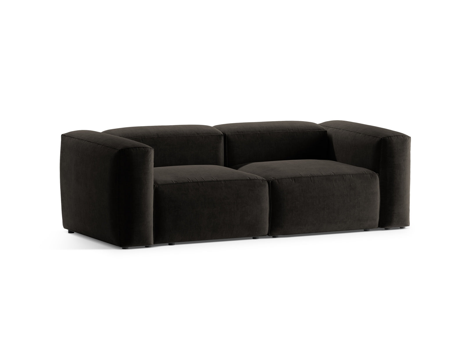 Entdecken Sie das elegante Bergamo Modular Sofa 2 Sitzer von Cosmopolitan Design – perfekt für zeitgemässe Wohnkonzepte und gemütliche Stunden!