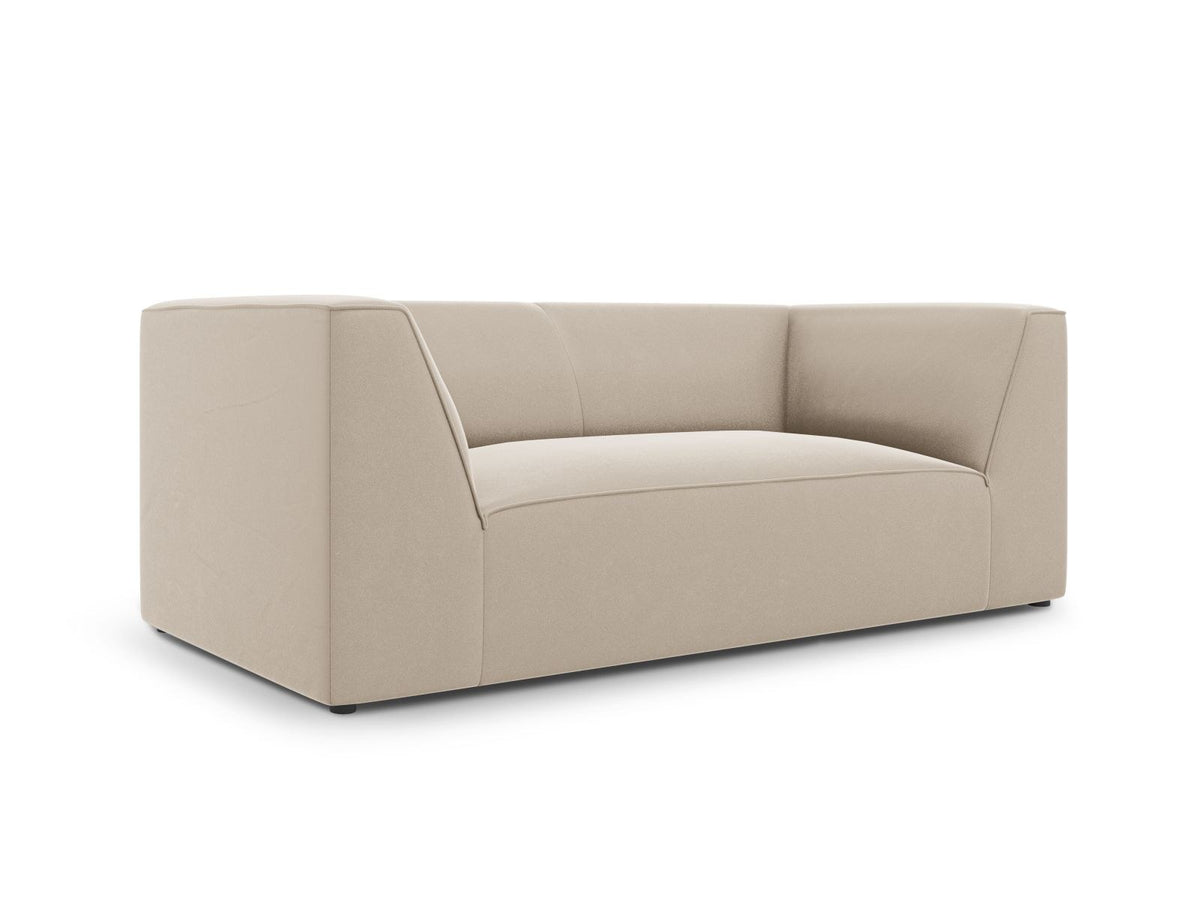 Zweisitzer-Sofa Siena in Beige-Salvador-Samt mit schwarzen Kunststoffbeinen, gepolsterter Sitzfläche und niedriger Rückenlehne, Frontansicht.
