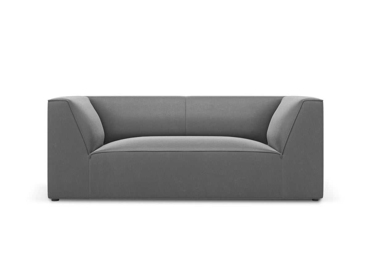 Zweisitzer-Sofa Siena in Beige-Salvador-Samt mit schwarzen Kunststoffbeinen, gepolsterter Sitzfläche und niedriger Rückenlehne, Frontansicht.