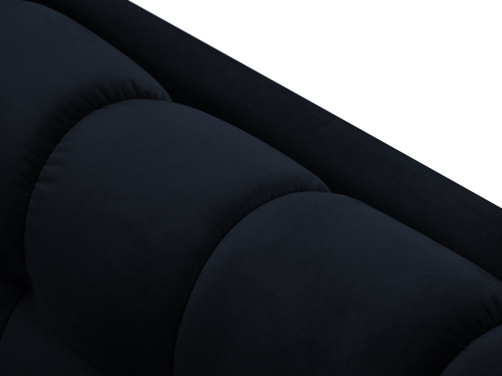 Elegantes 2-Sitzer Sofa Bali in tiefblau, ideal für moderne Wohnräume, vereint Komfort und stilvolles Design für einladende Atmosphäre.