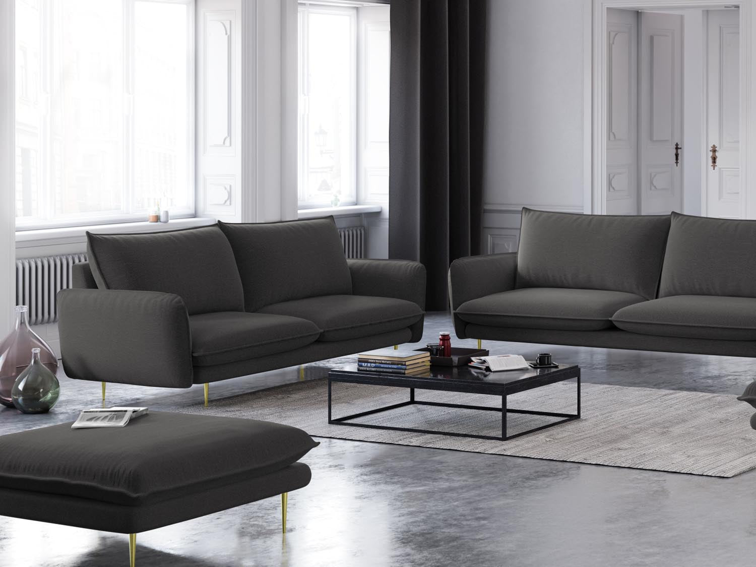Elegantes 2-Sitzer Sofa "Vienna" in Dunkelgrau mit goldenen Akzenten, ideal für stilvolle Wohnräume und gemütliche Abende.