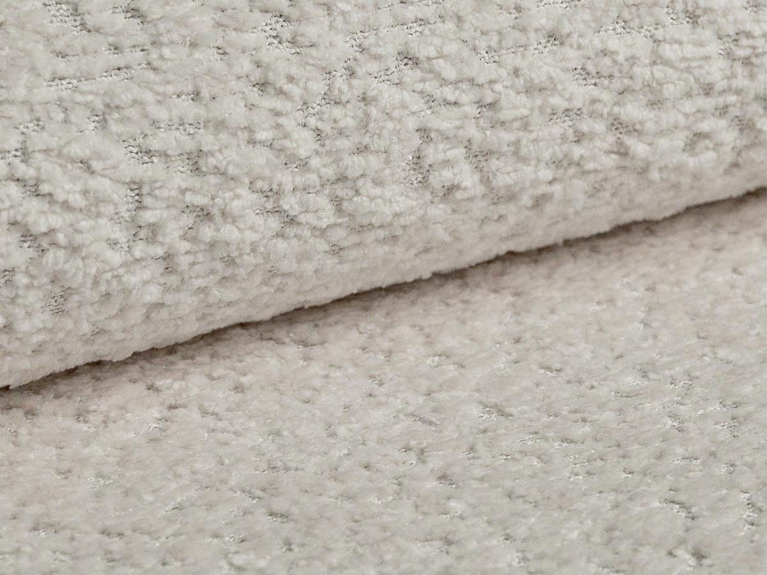 Kemi Sofa mit Schlaffunktion 3 Sitzer in Light Beige präsentiert im Onlineshop von KAQTU Design AG. Bettsofa ist von Cosmopolitan Design