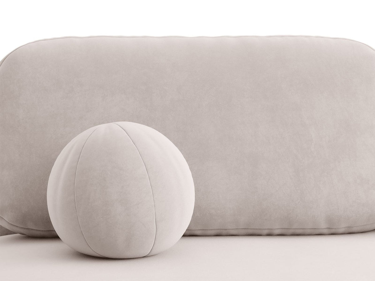 Beige Samt-Bettsofa Sophia von Cosmopolitan Design mit Bettkasten, Massivholzrahmen und schwarzen Kunststoffbeinen, drei Sitzplätze.