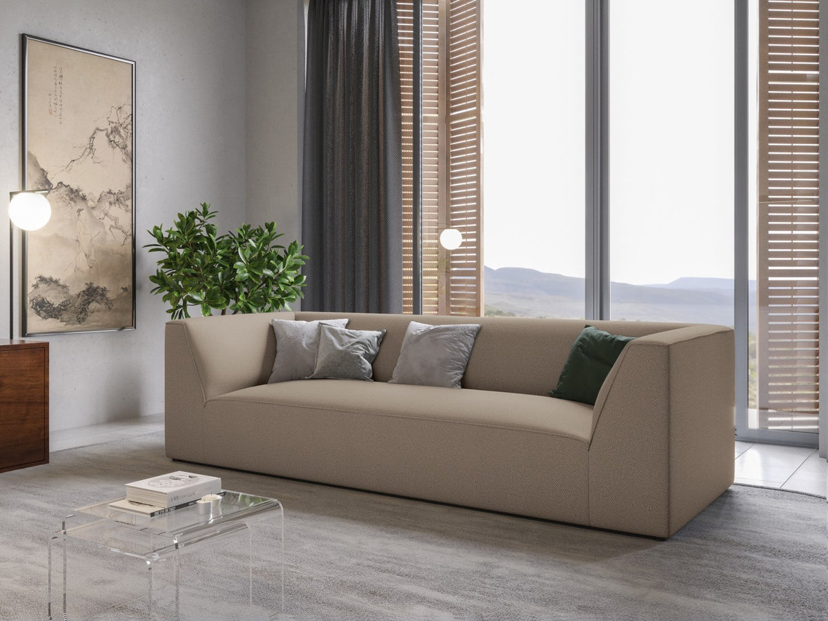 Gelbes 3-Sitzer Sofa Siena mit Massivholzrahmen, Ottawa-Stoffbezug und schwarzen Kunststoffbeinen aus Polypropylen, Frontalansicht.