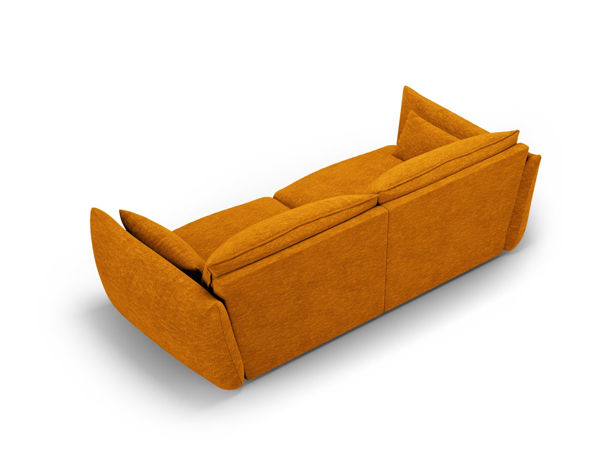 3er Sofa Matera mit Stoffbezug, Massivholzrahmen und schwarzen Kunststoffbeinen