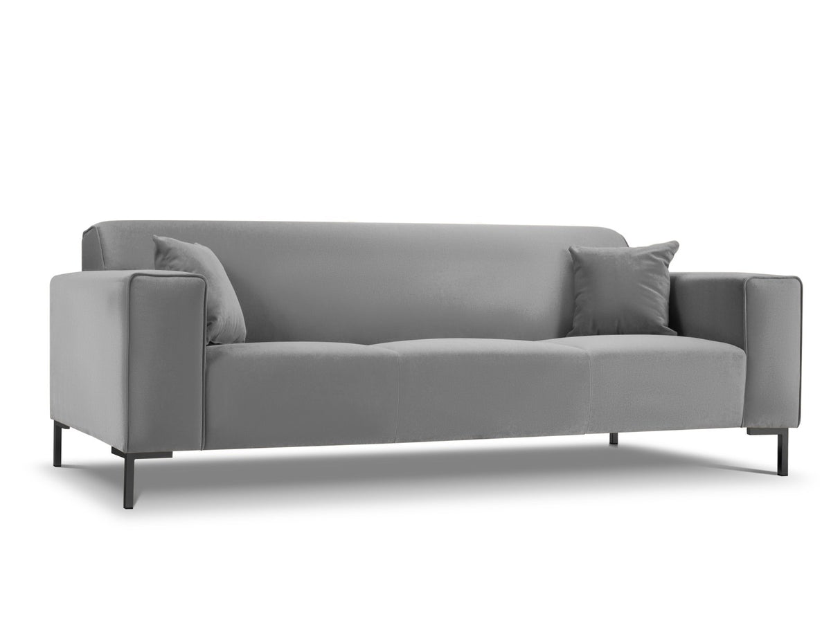 Dreisitzer-Sofa mit schwarzem Samtbezug (Salvador), Massivholzrahmen und schwarzen Kunststoffbeinen, Breite 232 cm.