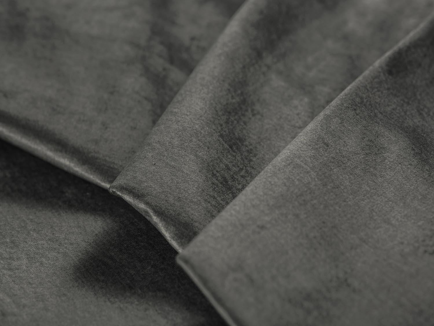 Wicklow Velour Sofa mit Schlaffunktion und Stauraum 3 Sitzer in Grey präsentiert im Onlineshop von KAQTU Design AG. Bettsofa ist von Cosmopolitan Design
