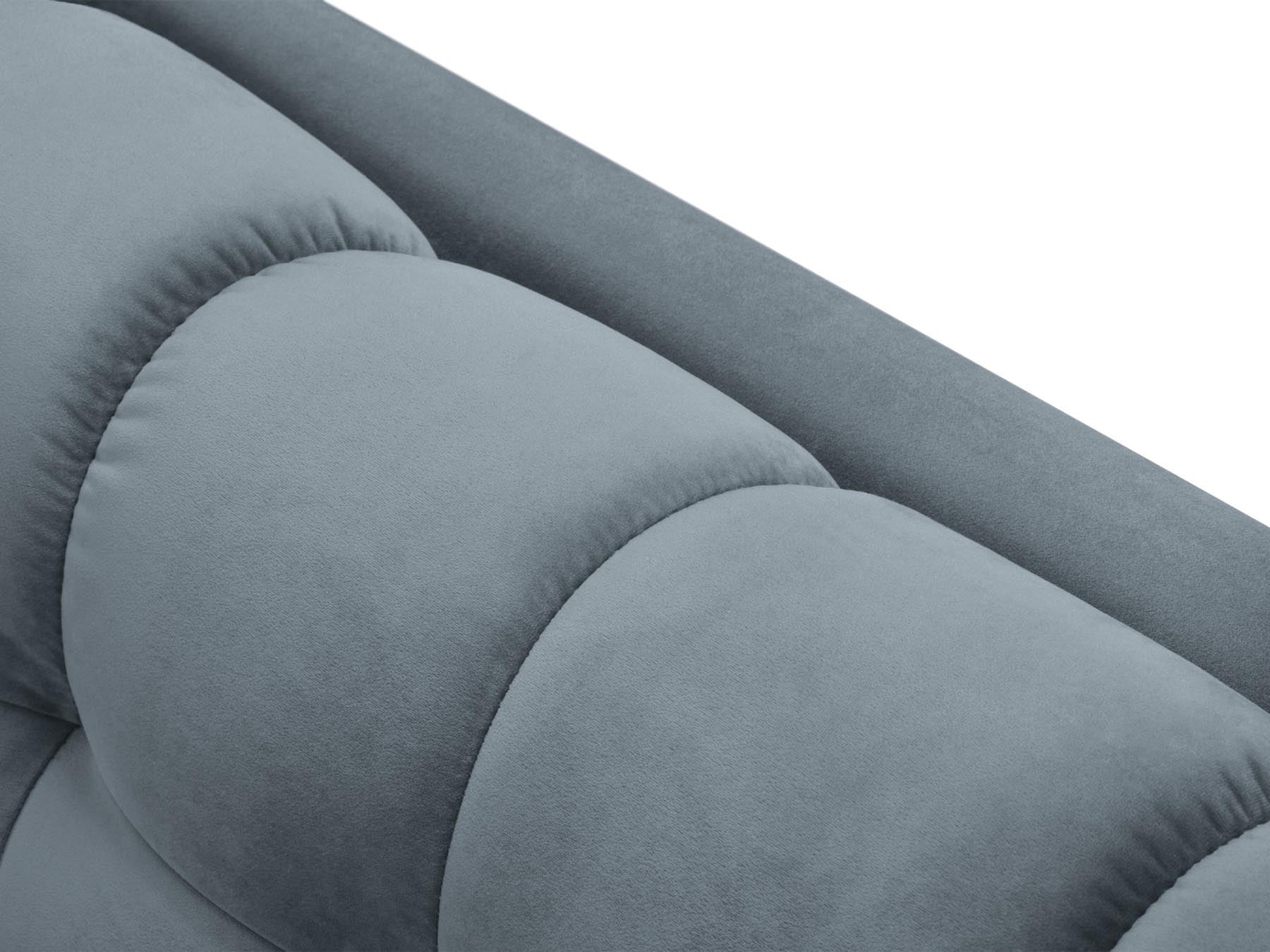 Elegantes 3-Sitzer Sofa Bali in sanftem Hellblau, ideal für stilvolle Wohnräume. Hochwertige Materialien und modernes Design von Cosmopolitan Design.