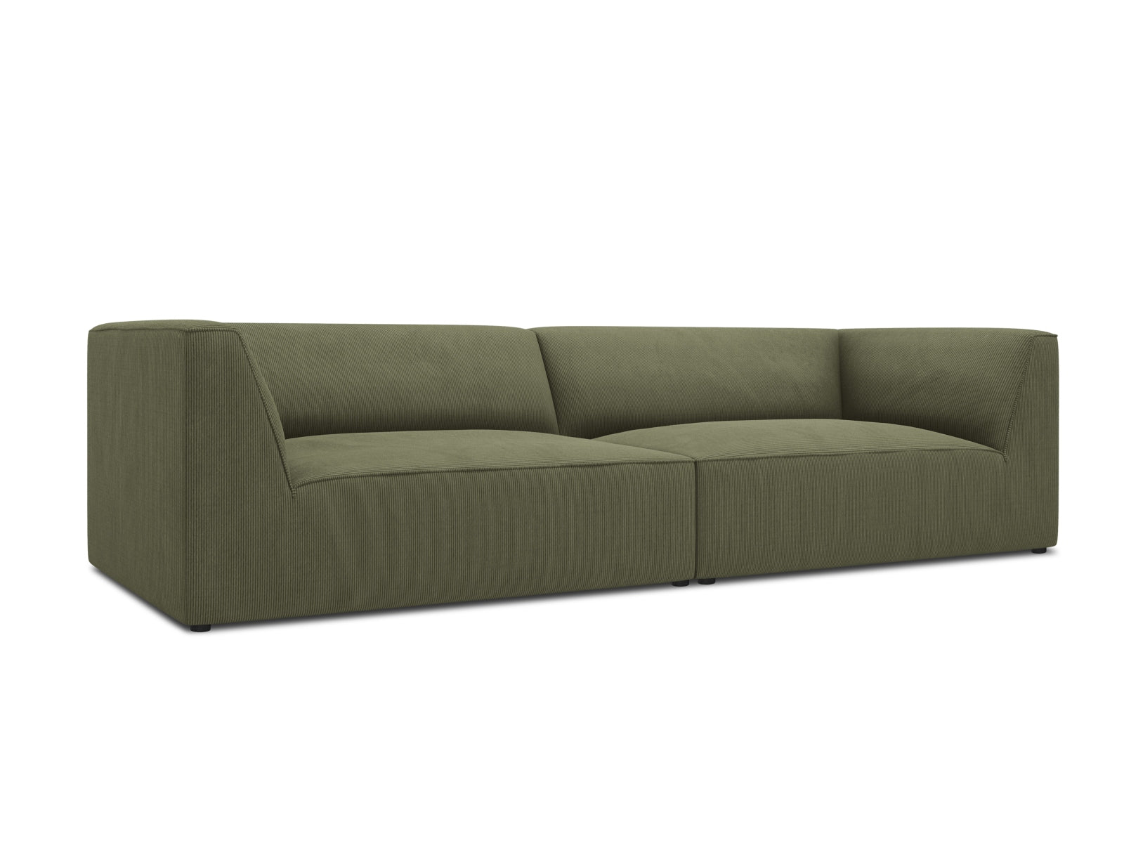 Entdecken Sie das Oslo 4-Sitzer Sofa von Cosmopolitan Design – stilvolles Velours, hervorragender Komfort und modernes Design für Ihr Zuhause.