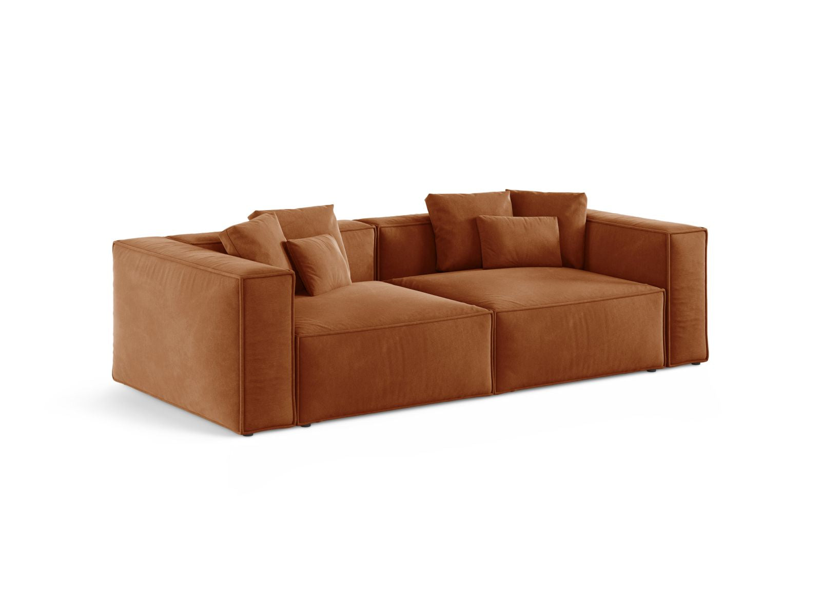 Elegantes 4-Sitzer Sofa Aveiro in warmem Terracotta, ideal für stilvolle Wohnräume, erhältlich bei KAQTU Design AG.