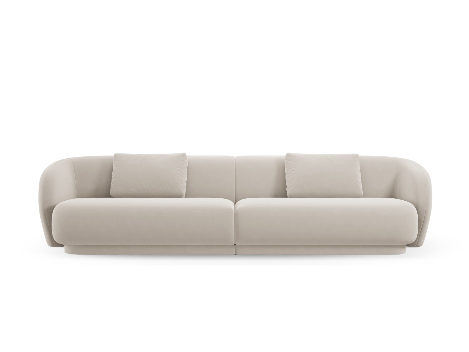 Entdecken Sie das Camden Velour Sofa 4 Sitzer von Cosmopolitan Design – luxuriöses Design und unvergleichlicher Komfort für Ihr modernes Wohnzimmer.