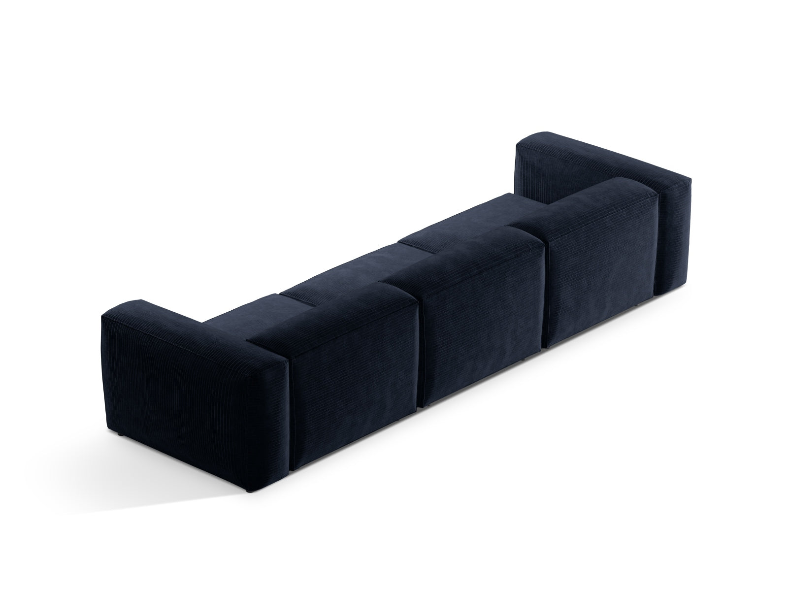 Erleben Sie das stilvolle Bergamo Modular Sofa 4 Sitzer von Cosmopolitan Design – ideal für Ihr modernes Wohnzimmer und entspannte Abende!
