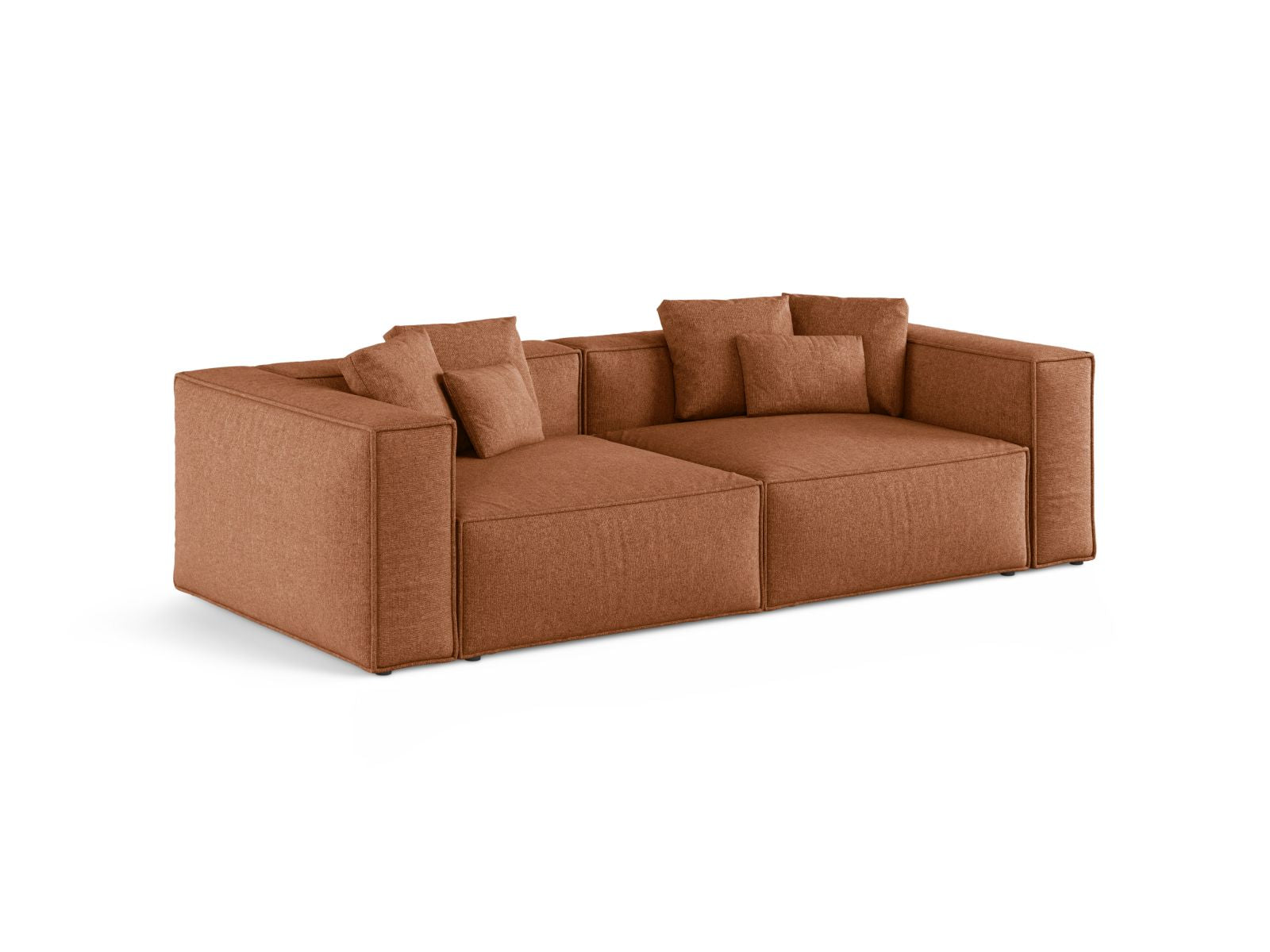 Elegantes 4-Sitzer Sofa Aveiro in warmen Erdtönen, ideal für stilvolle Wohnräume, erhältlich bei KAQTU Design AG.