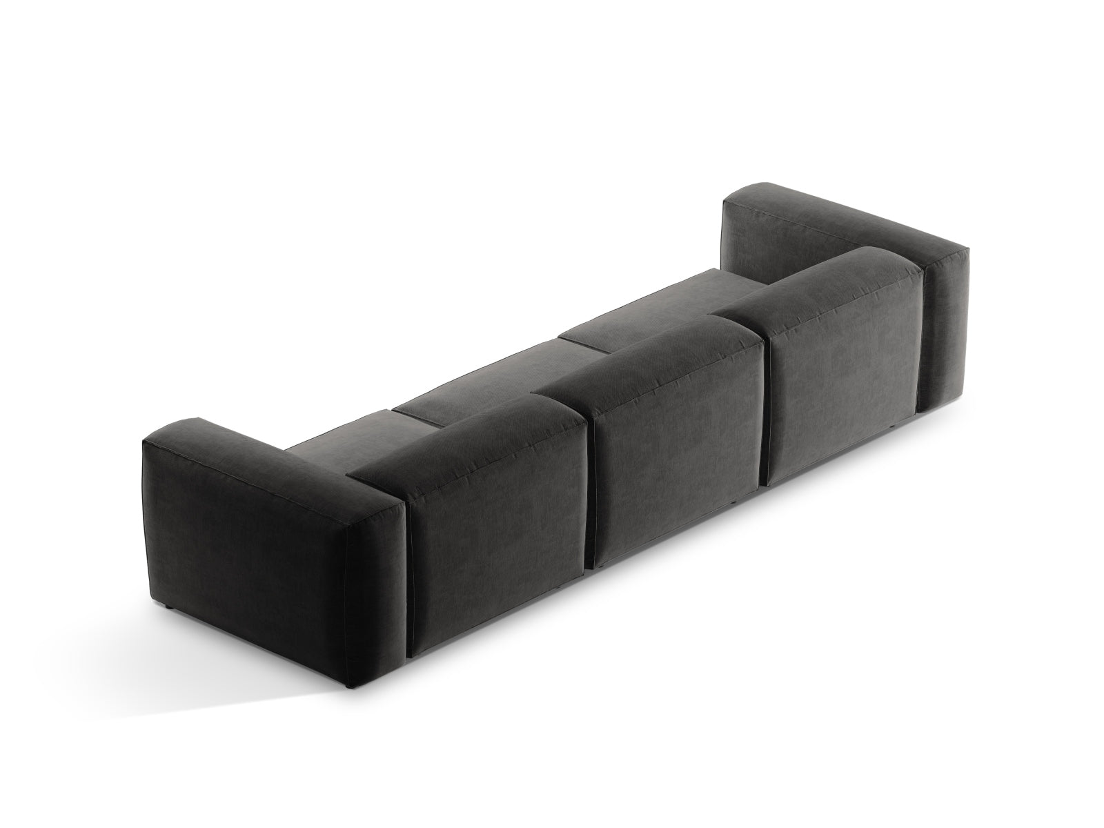 Erleben Sie das stilvolle Bergamo Modular Sofa 4 Sitzer von Cosmopolitan Design – ideal für Ihr modernes Wohnzimmer und entspannte Abende!
