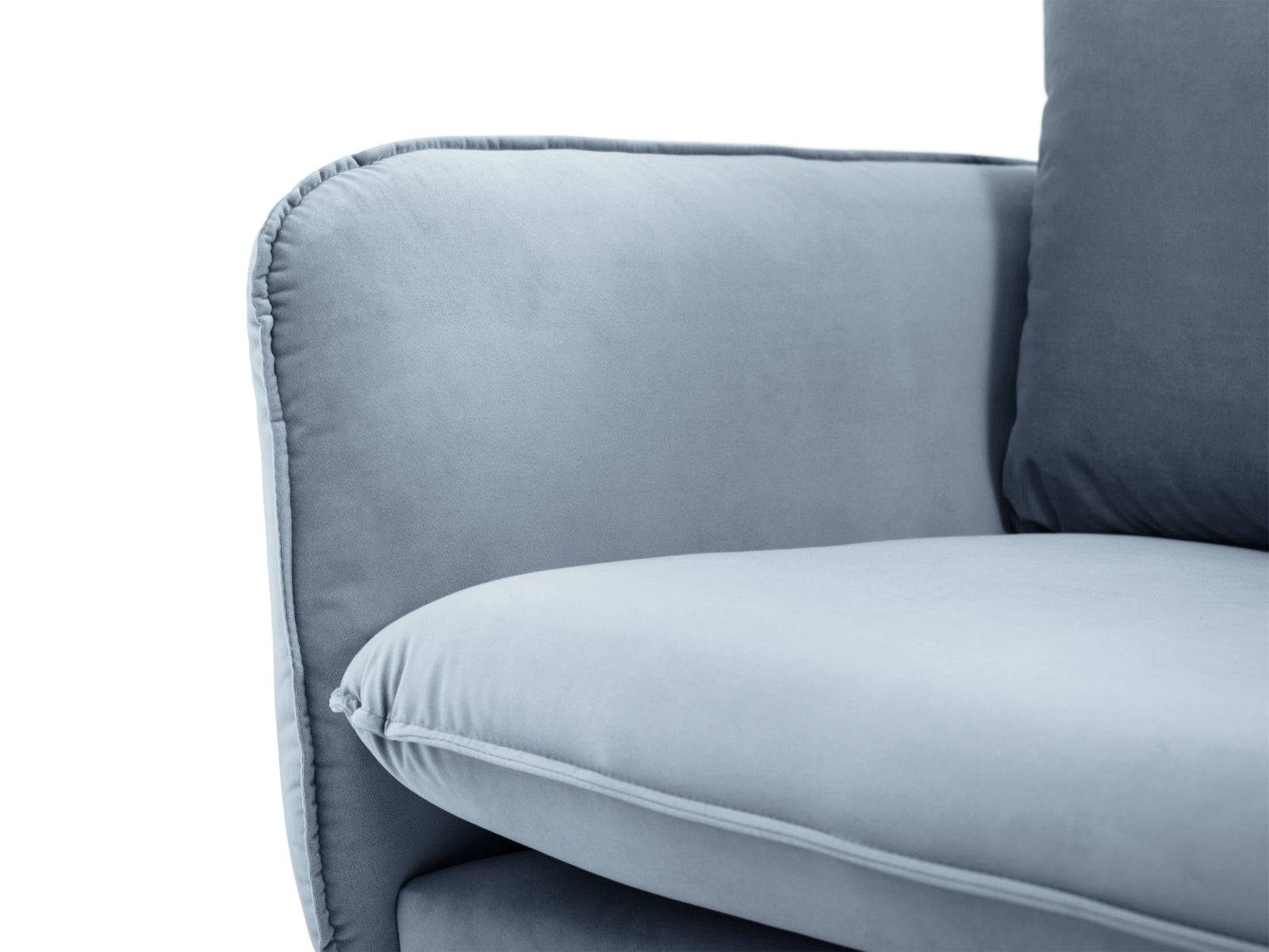 Luxuriöses 4-Sitzer Sofa aus weichem Velours, perfekt für entspannte Stunden. Modernes Design und pflegeleichte Oberfläche für Ihr stilvolles Zuhause.