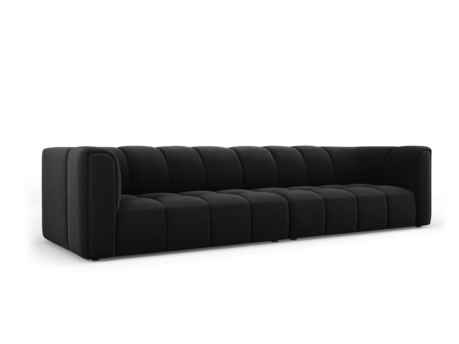 Elegantes 4-Sitzer Sofa Moritz in stilvollem Black-Bluvel, ideal für moderne Wohnräume, erhältlich bei KAQTU Design AG.