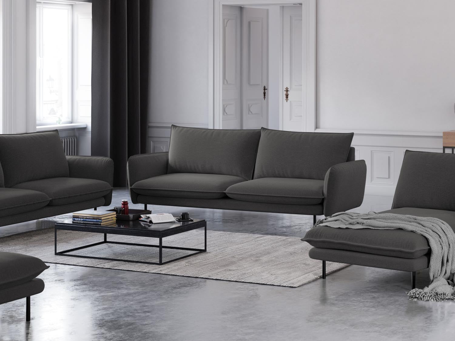 Elegantes 4-Sitzer Sofa "Vienna" in Dunkelgrau/Schwarz, ideal für stilvolle Wohnräume, präsentiert von Cosmopolitan Design.