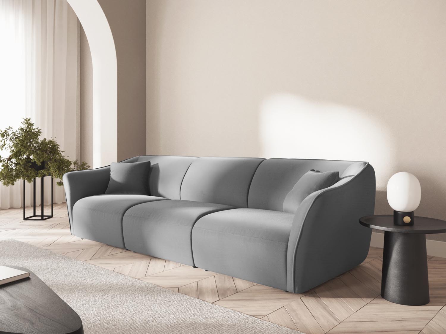 Tokyo Velour Modular Sofa 5 Sitzer in Light Grey präsentiert im Onlineshop von KAQTU Design AG. 5er Sofa ist von Cosmopolitan Design