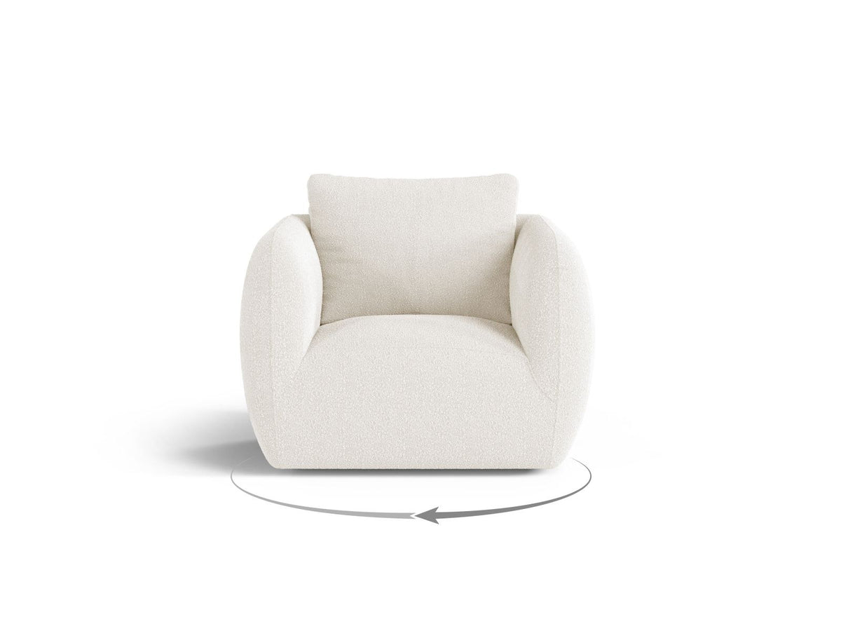 Bouclé-Sessel Nimes in White-Baloo von Cosmopolitan Design mit rundem Kiefernholzgestell und schlanken silberfarbenen Metallbeinen, frontal fotografiert.