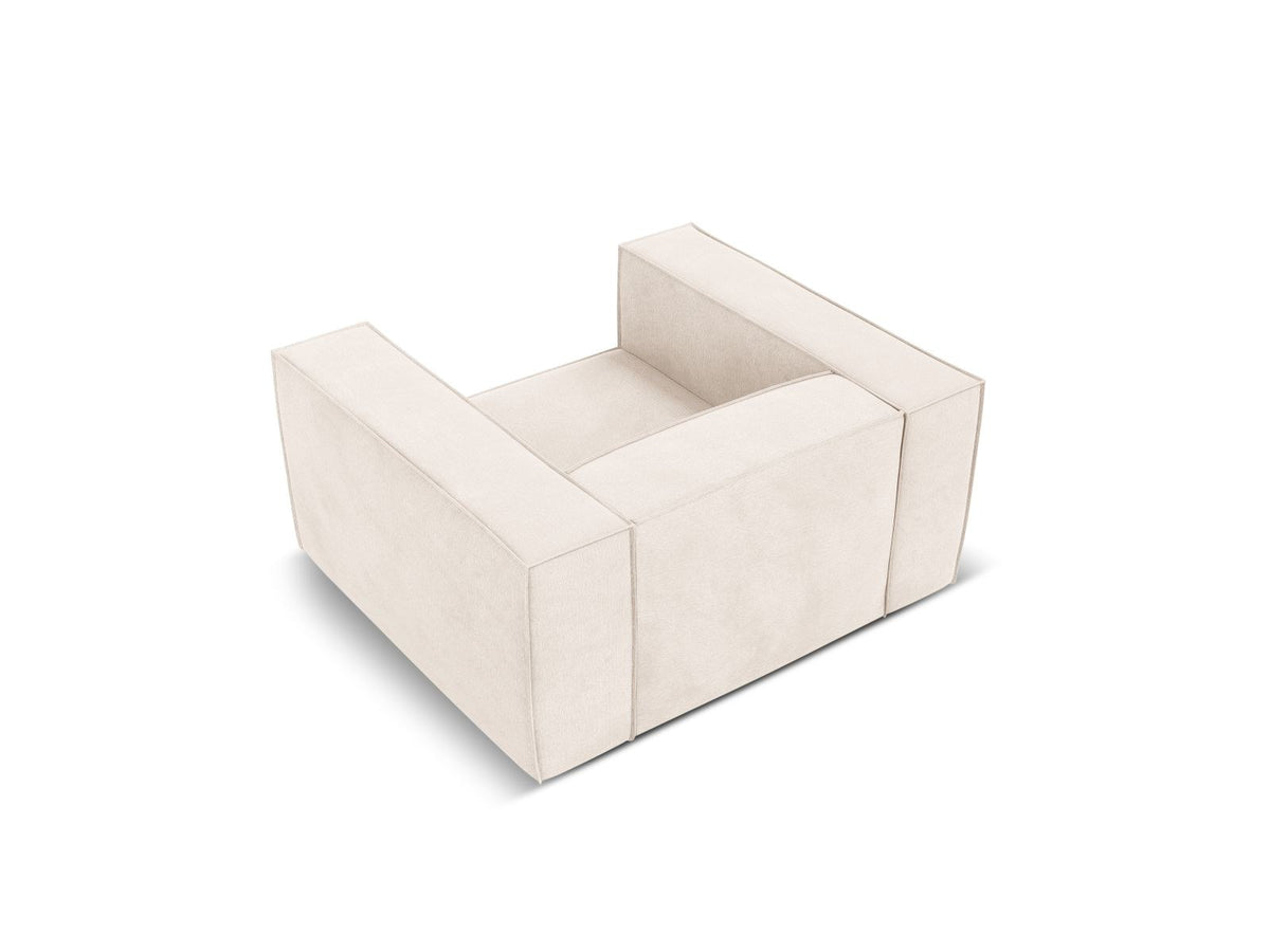Turin Sessel mit Chenille-Bezug in Light Beige-Rosario, Massivholzrahmen aus Kiefer und Beinen aus schwarzem Buchenholz, Ansicht mit Armlehnen und Rückenlehne.