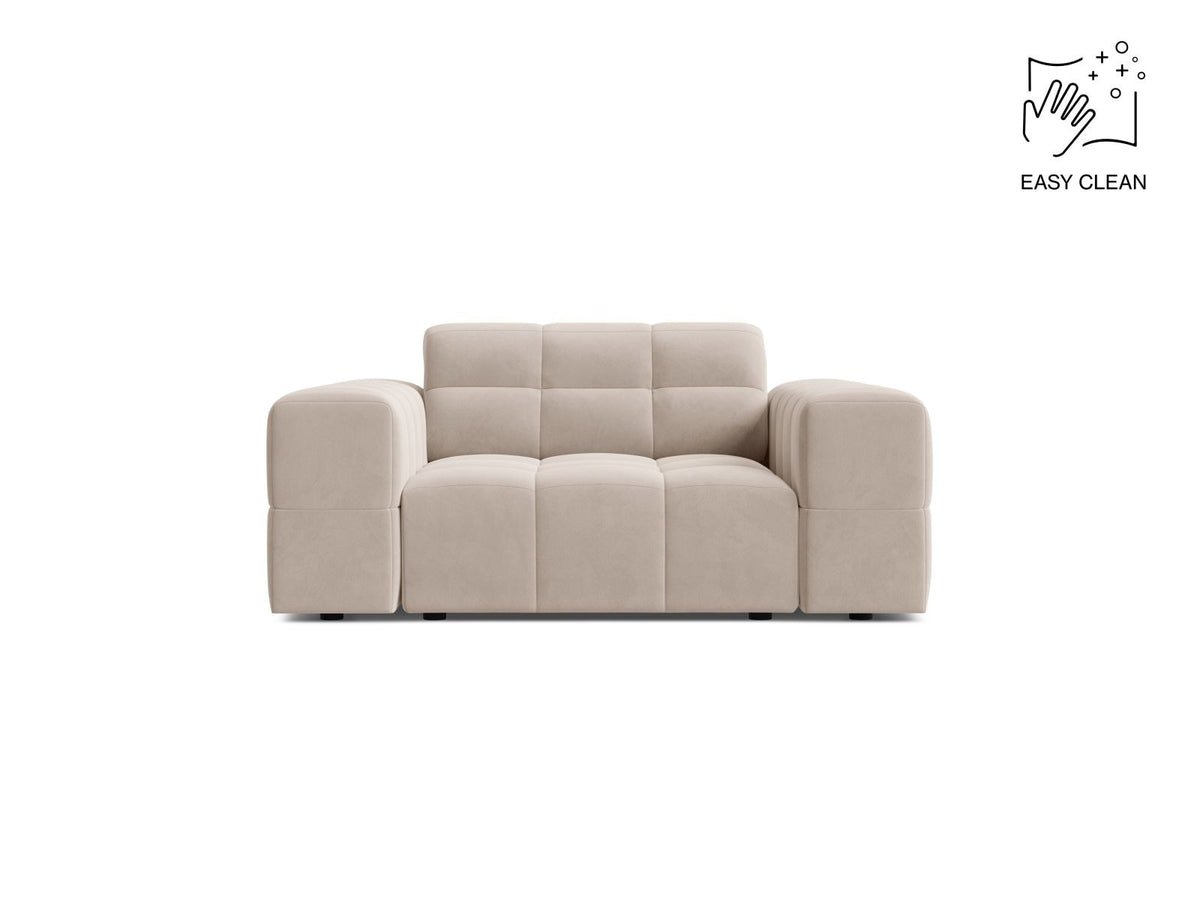 1-Sitzer Sessel Chicago von Cosmopolitan Design in Light Beige-Eden mit Chenille-Stoffbezug und schwarzen Kunststoffbeinen.