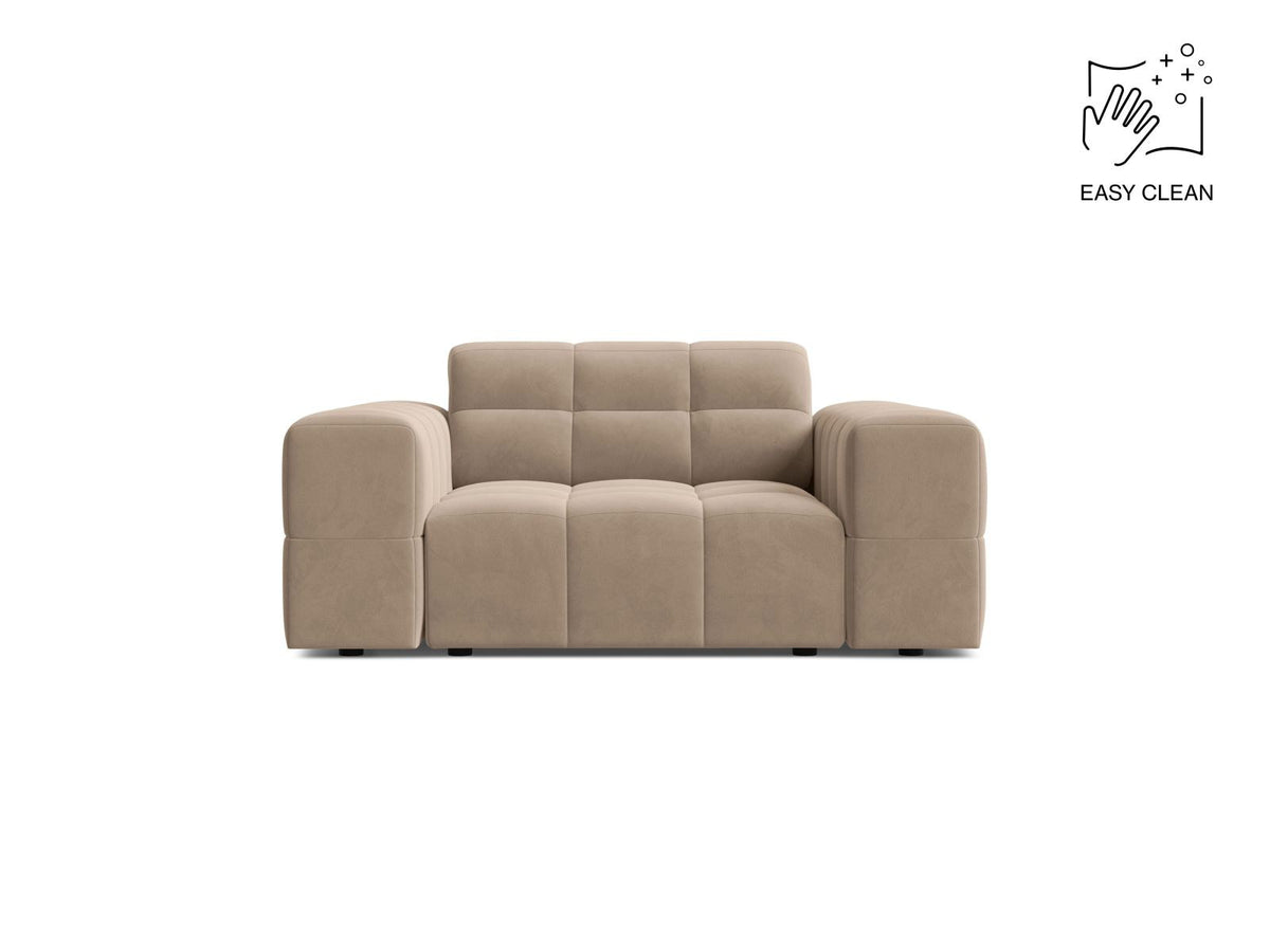 1-Sitzer Sessel Chicago von Cosmopolitan Design in Light Beige-Eden mit Chenille-Stoffbezug und schwarzen Kunststoffbeinen.