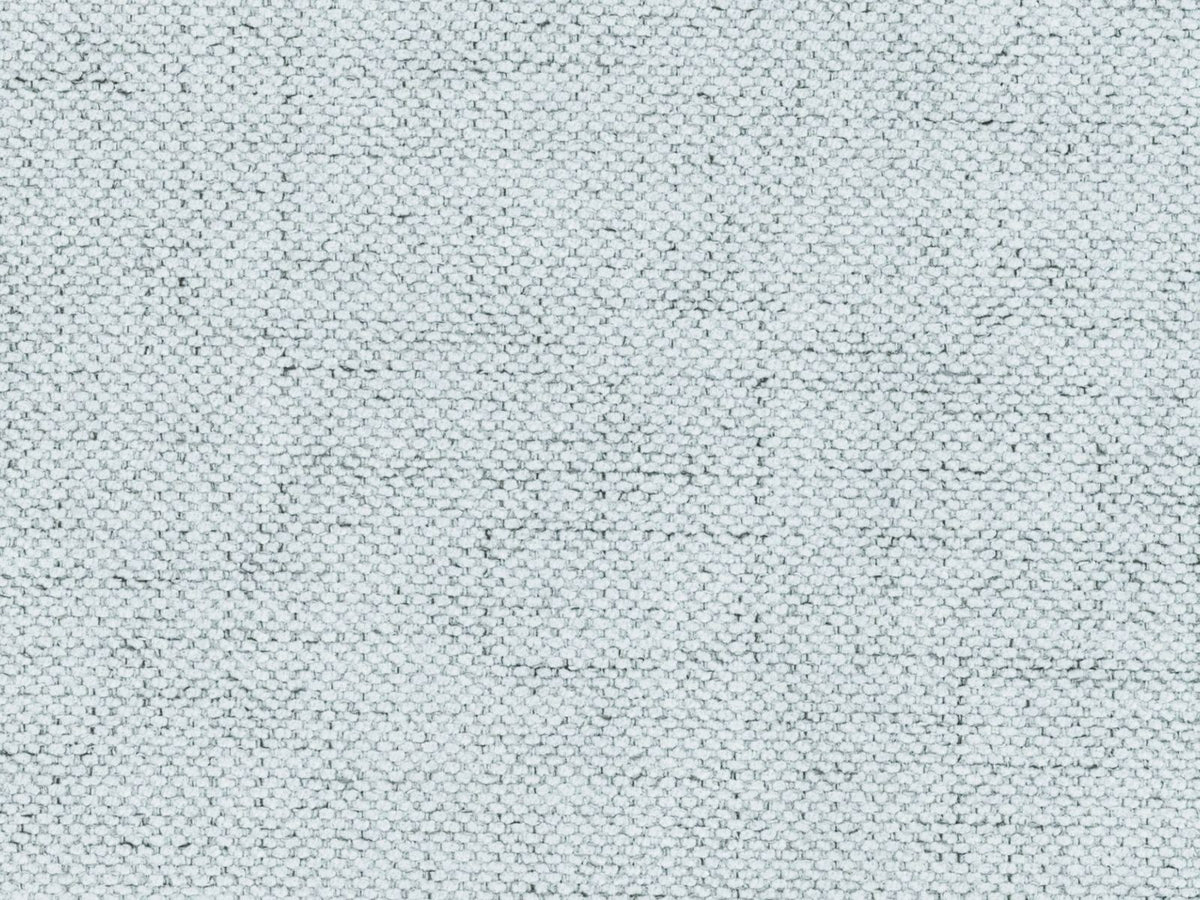 Drehsessel Savona von Cosmopolitan Design in Light Beige mit Chenille-Stoff Moly, Massivholzgestell und gepolsterten Stoffbeinen.
