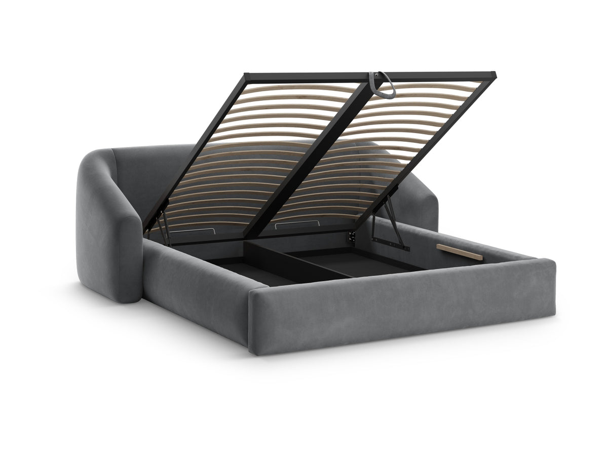 Campi Bett mit Stauraum und Headboard 140cm in Grey-Bluvel präsentiert im Onlineshop von KAQTU Design AG. Bett ist von Cosmopolitan Design