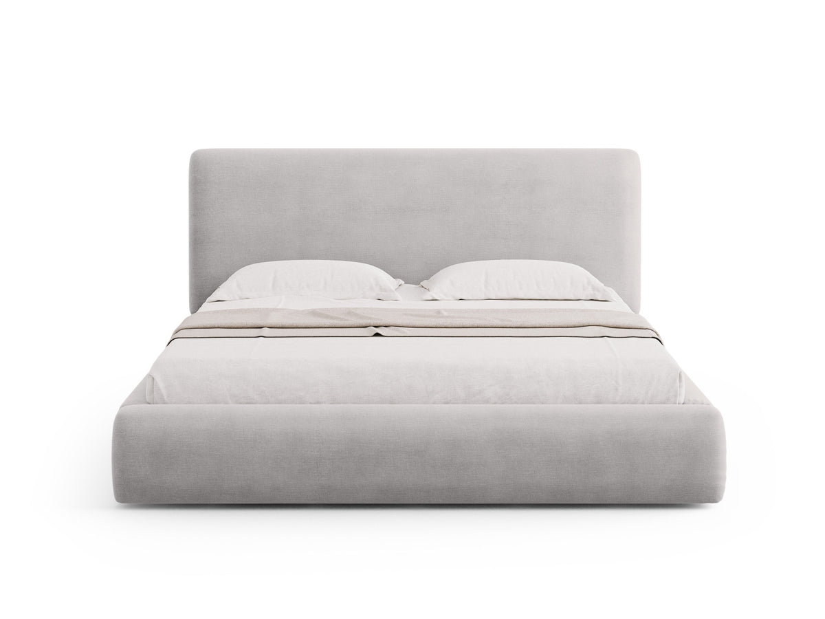 Bettgestell Colonel mit Kopfteil, Seitenkanten und schwarzen Kunststoffbeinen