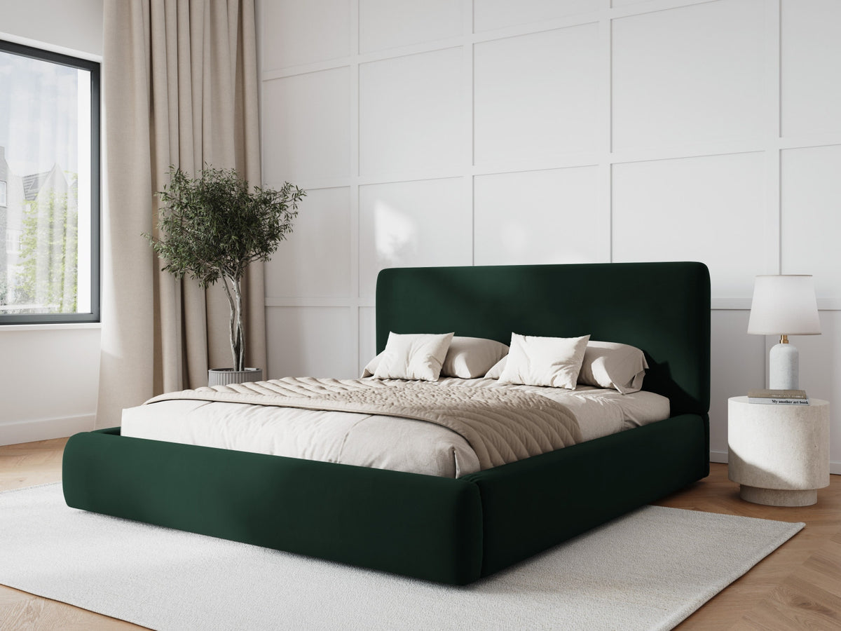 Bett Colonel mit gepolstertem Kopfteil, Seitenrändern und schwarzen Kunststoffbeinen