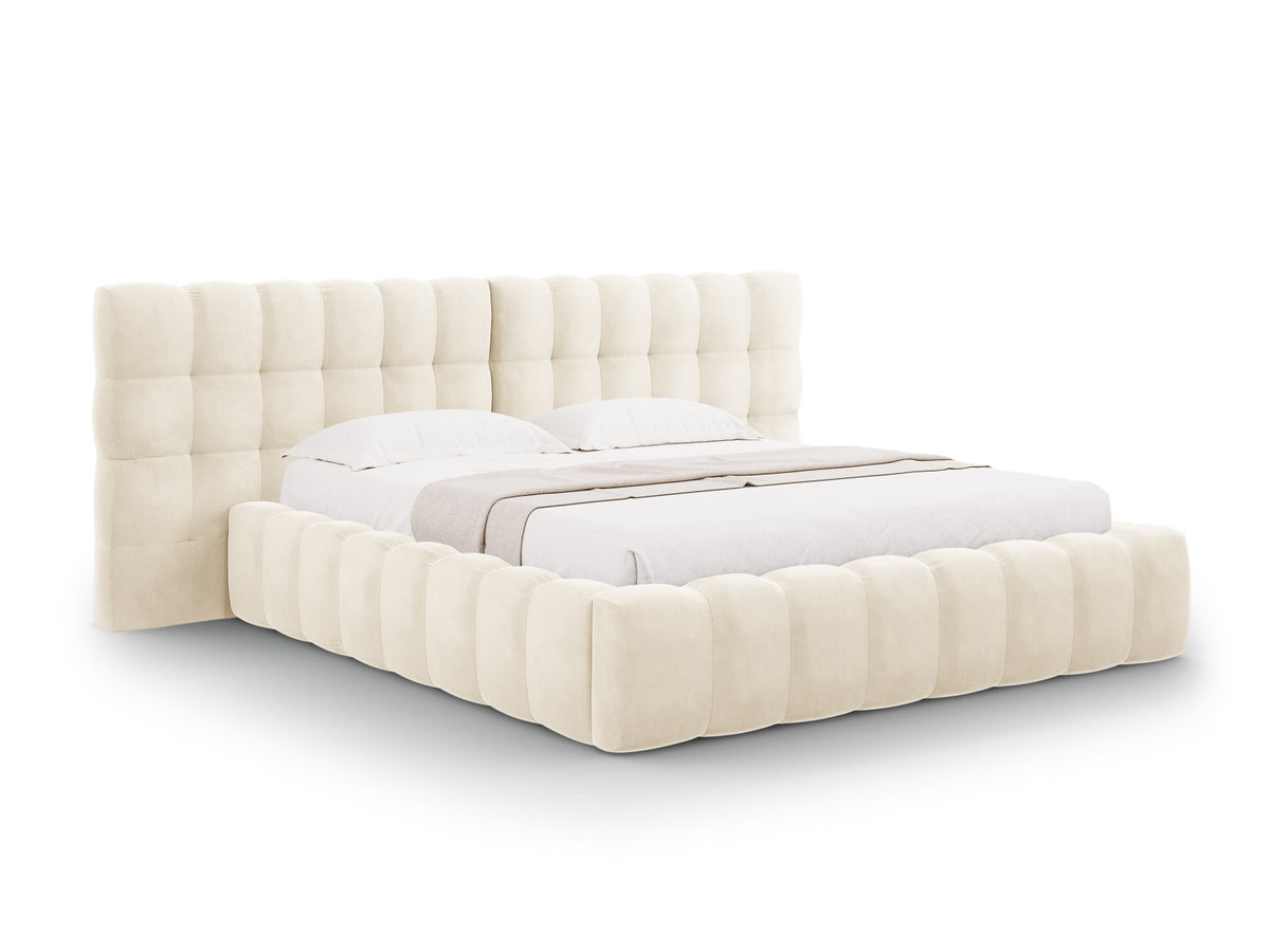 Bali Bettgestell von Cosmopolitan Design mit samtigem Bluvel-Bezug in Light Beige, doppeltem Kopfteil und Stauraumkasten, Metallrahmen mit Sperrholzlatten
