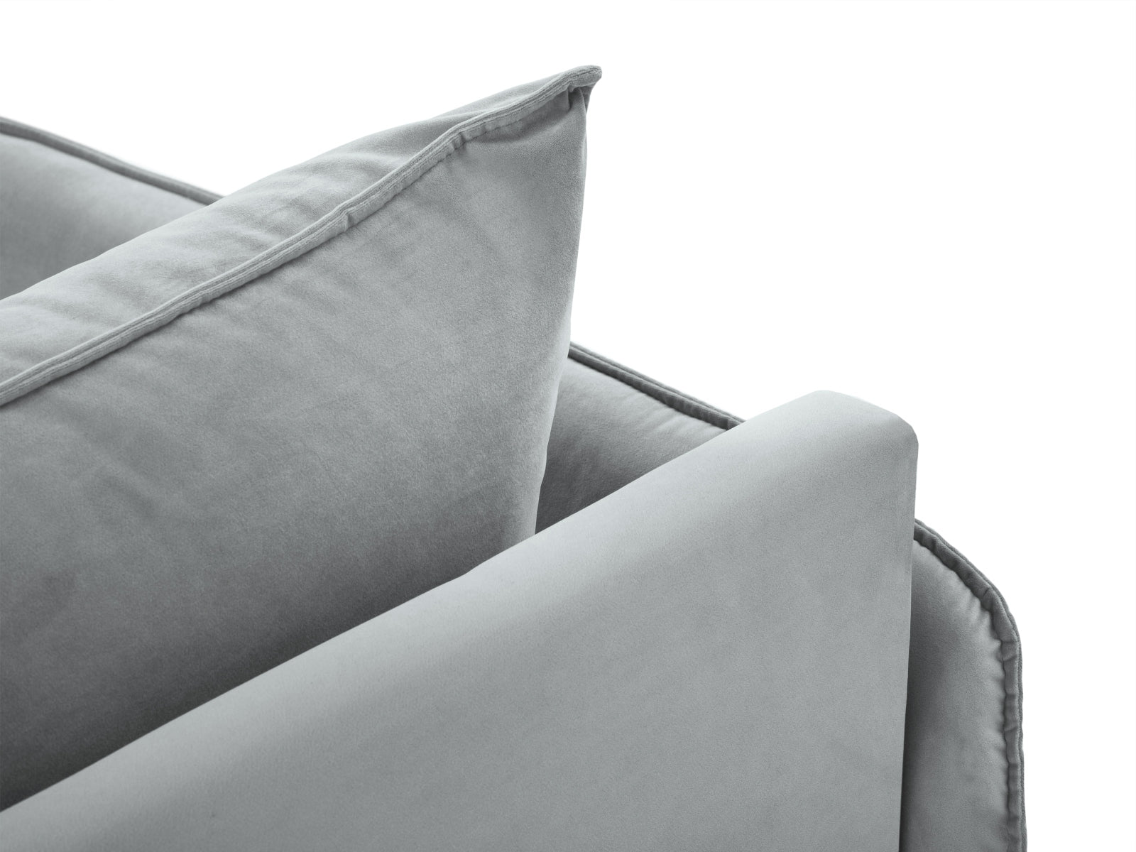Entdecken Sie das elegante Vienna Velour Sofa Chaise Lounge links von Cosmopolitan Design. Mit 110 cm Sitzfläche vereint es Stil und Komfort für Ihr Zuhause.
