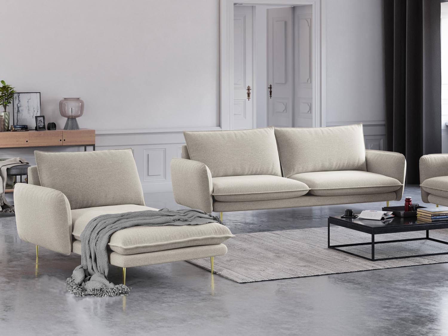 Elegantes Vienna Sofa Chaise Lounge links mit 1 Sitz, 110 cm in sanftem Light Beige und goldenen Akzenten, ideal für stilvolle Wohnräume.